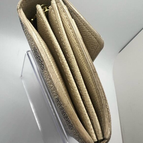 GUC Louis Vuitton Damier Azur Sarah Wallet - Picture 3 of 11